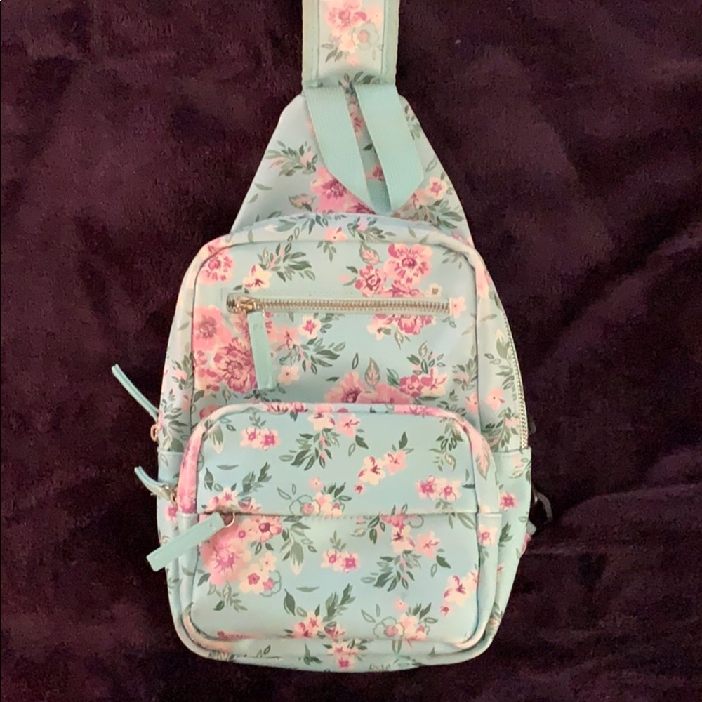 Sling purse